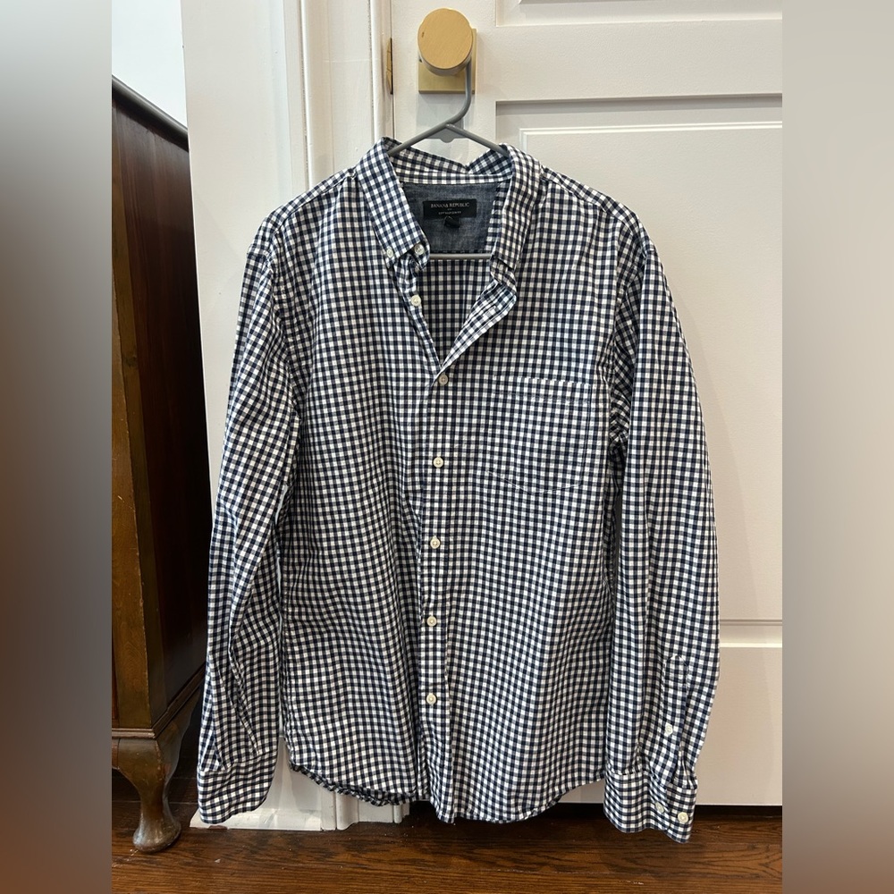 Men’s dressy shirt